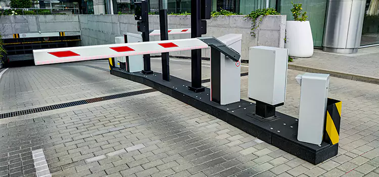 Custom Gate Design & Integration Taber